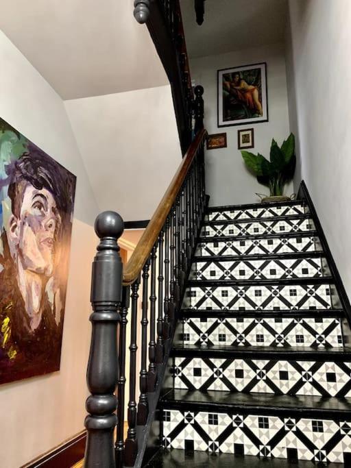 Chic Townhouse Near Tunnels Beaches Ilfracombe Exterior photo