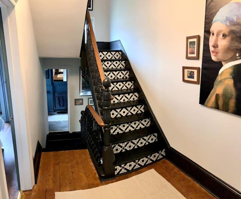 Chic Townhouse Near Tunnels Beaches Ilfracombe Exterior photo